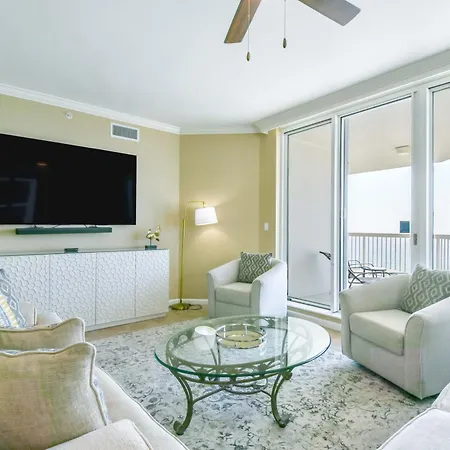 Silver Beach Towers W906